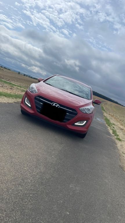 i30