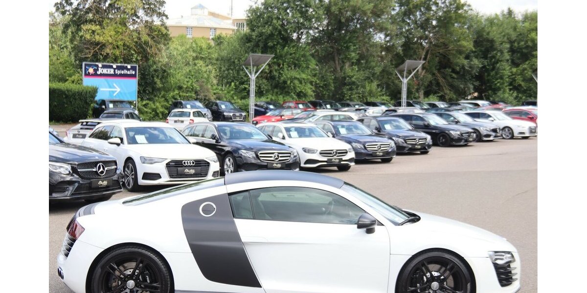 Audi R8 4.2 FSI QUATTRO/BANG & OLUFSEN/MMI NAVI/PDC 96.807 km 57.900 &euro; Villingen-Schwenningen 78054