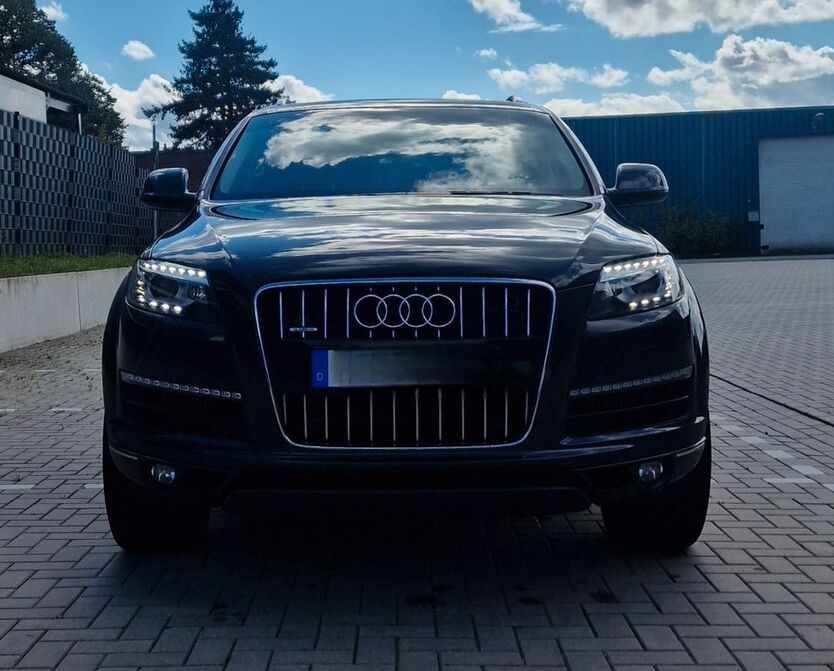 Audi Q7 321.000 km 13.399 € Gronau 48599