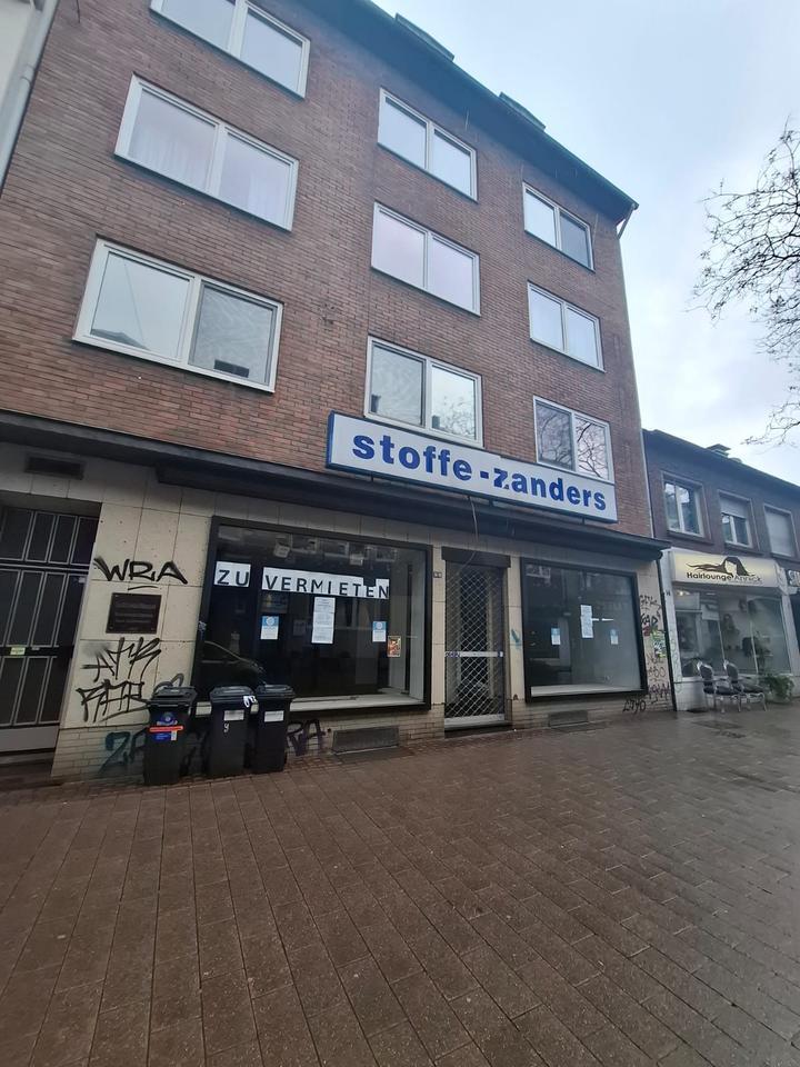 Geräumiges Ladenlokal Tagespflege Supermarkt Gastronomie Cafe Praxis - in einer Einkaufsstraße