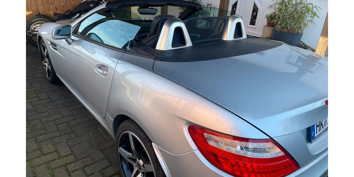 Mercedes-Benz SLK 200 106.800 km 16.999 &euro; Lindwedel 29690