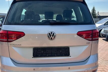 VW Touran 166.000 km 9.700 &euro; Lübeck 23560