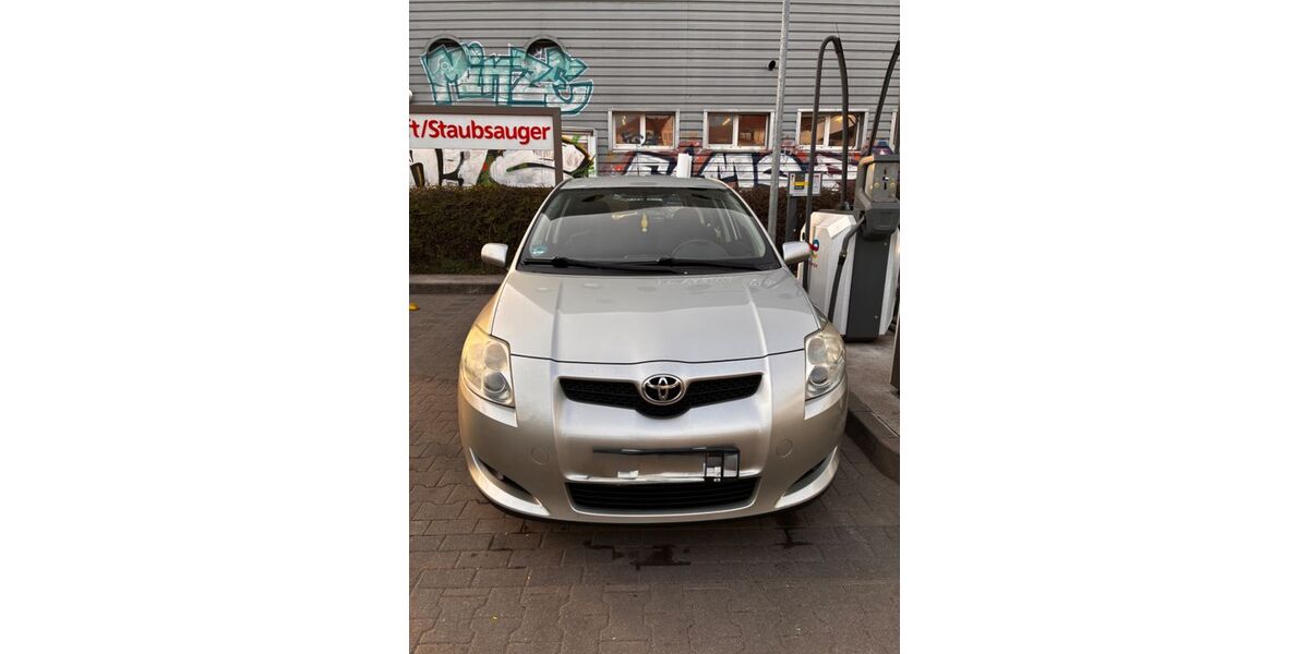 Toyota Auris 200.000 km 3.000 &euro; Leipzig 04159