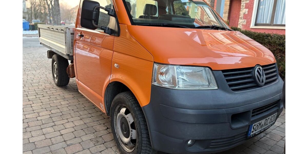 VW T5 Transporter 250.000 km 6.450 &euro; weißensee 99631