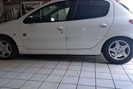 Peugeot 206 145.000 km 1.000 &euro; Westerburg 56457