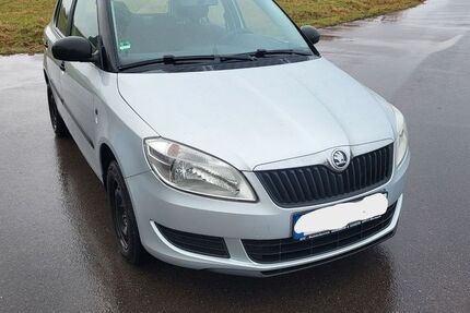 Skoda Fabia 125.700 km 3.990 &euro; Elztal-Muckental 74834