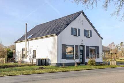 Haus zum Kaufen in Emmerich am Rhein 445.000 € 145 m² 5 zimmer