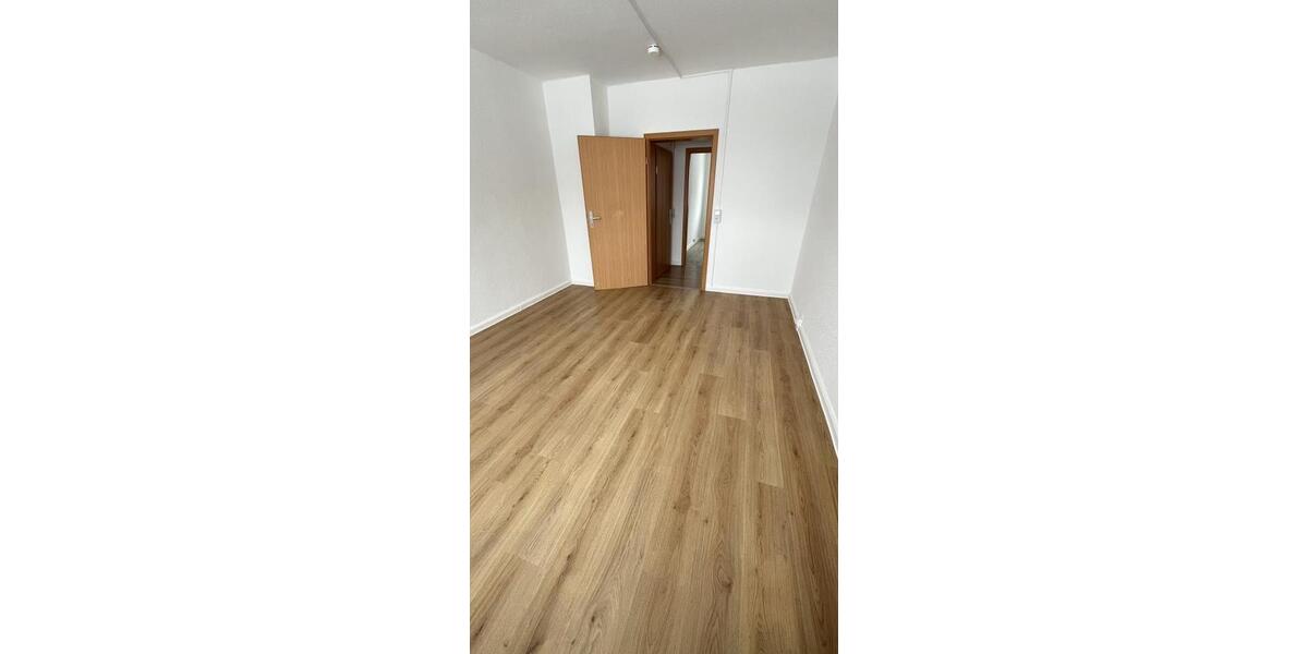 Etagenwohnung Kemberg - 3 Zimmer, 57 m&sup2;, 330&euro; | Angebot:25228152