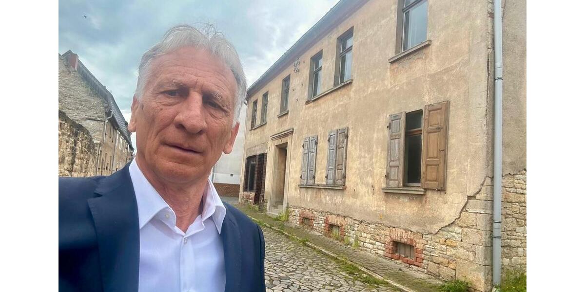 Mehrfamilienhaus, Wohnhaus Hecklingen - 12 Zimmer, 500 m&sup2;, 60.000&euro; | Angebot:26580838