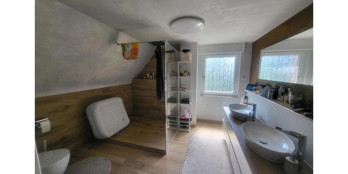 Einfamilienhaus Stolberg (Rhld.) Gressenich - 4 Zimmer, 150 m&sup2;, 1.550&euro; | Angebot:26419262