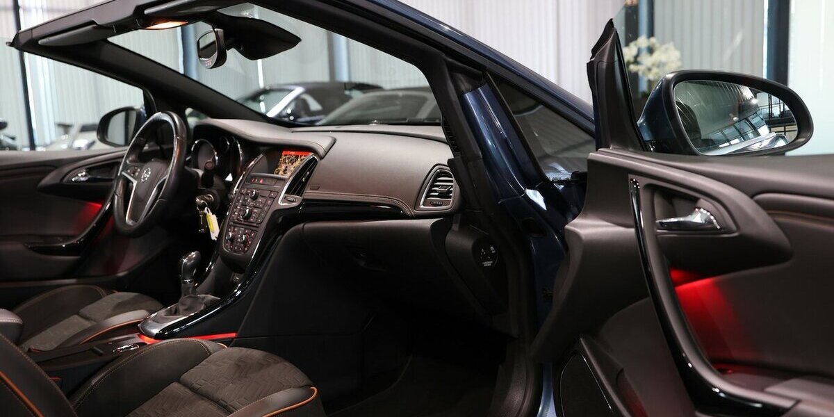 Opel Cascada 1.4 T EF INNOVATION XENON, LEDER, NAVI+ 113.000 km 11.444 &euro; Hamm 59077