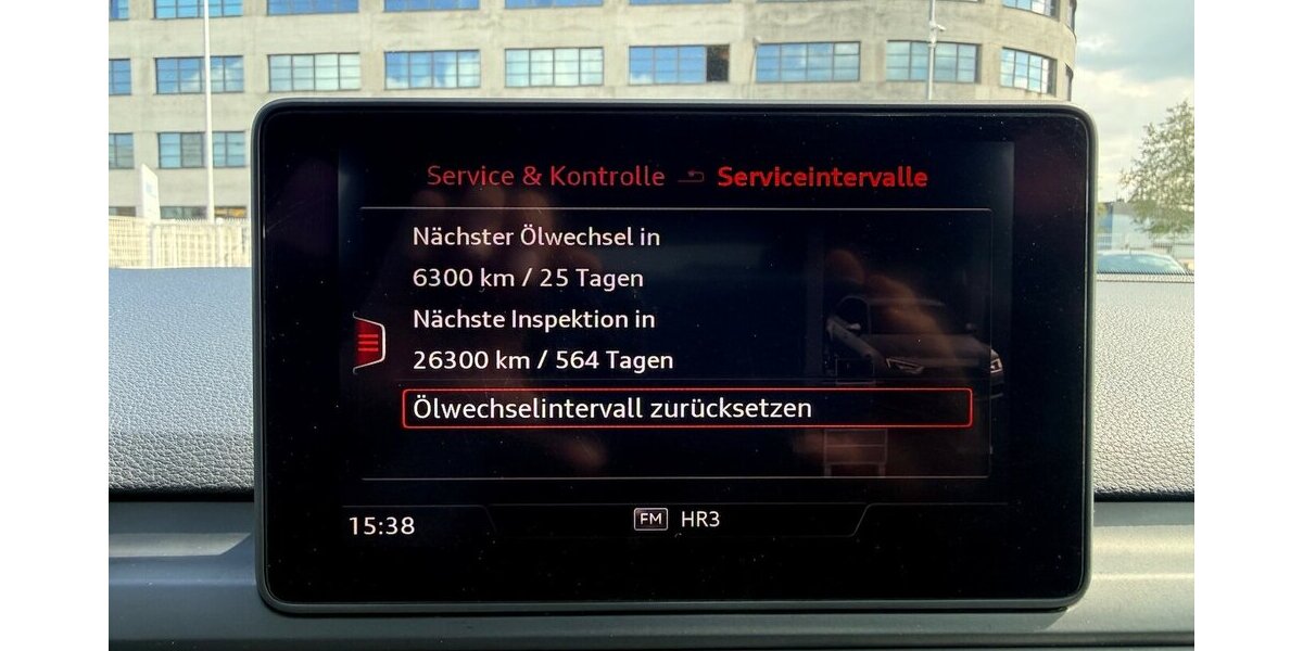Audi A4 2.0 TDI S-Tronic/150PS/Navi/AHK/TOP 116.010 km 15.290 &euro; Frankfurt 60386