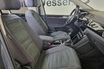 VW Touran Highline BMT LED ACC Nav Panorama 7-Sitze 37.700 km 27.850 &euro; Garrel 49681