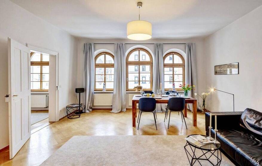 Lehel Isartor. Zentrale Bestlage. Neu, exklusiv möblierte 3,5 Zimmer.