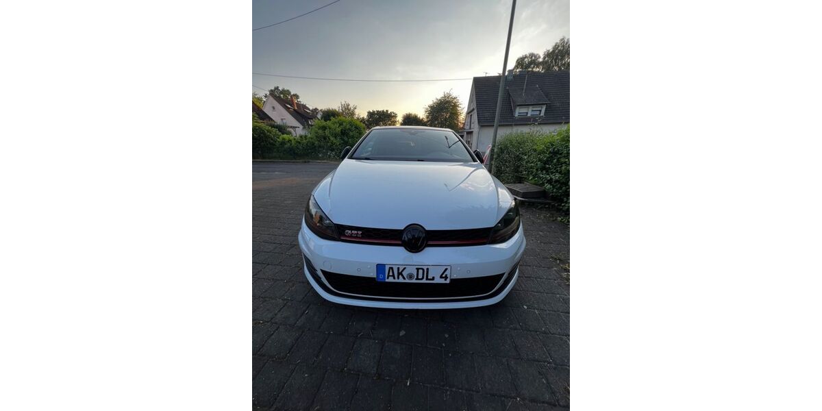 VW Golf 135.000 km 14.999 &euro; Hamm/Sieg 57577