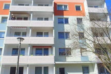 Sonderangebot * handwerklich begabter Käufer gesucht: Günstige 3-Zimmer-Wohnung im 2.OG mit Balkon 3 zimmer