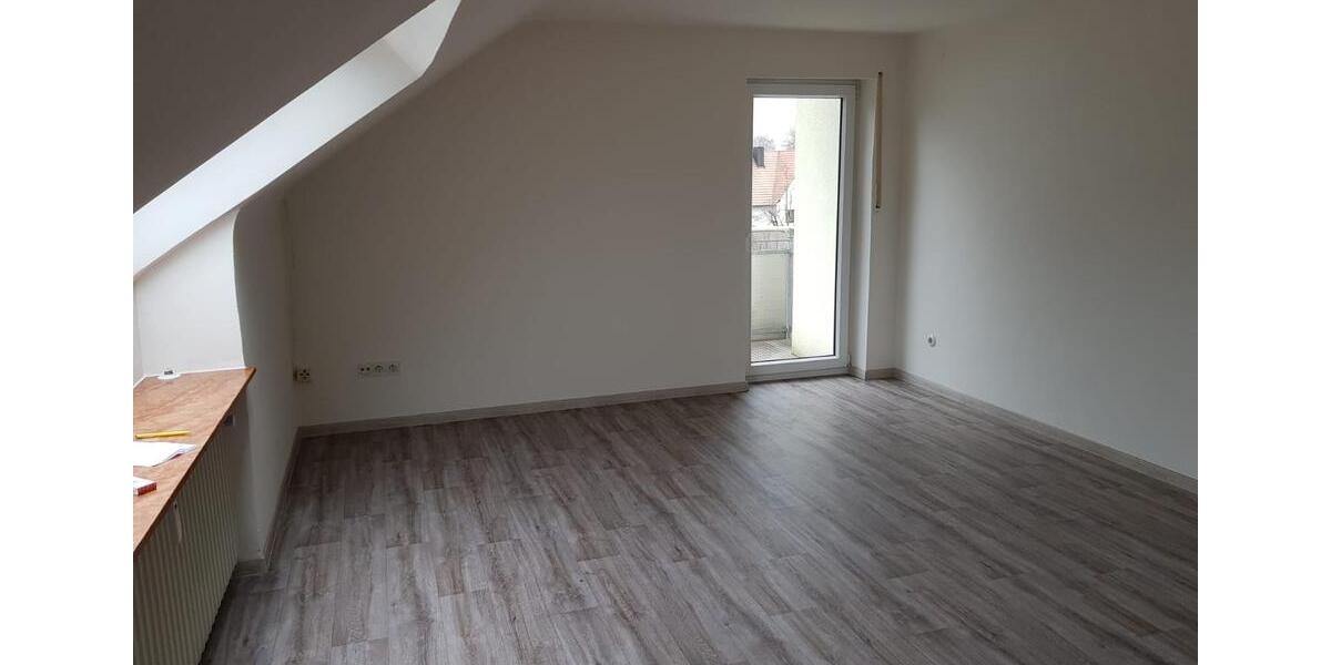 Dachgeschoßwohnung Schwarzenbruck - 3 Zimmer, 64 m&sup2;, 450&euro; | Angebot:25298372