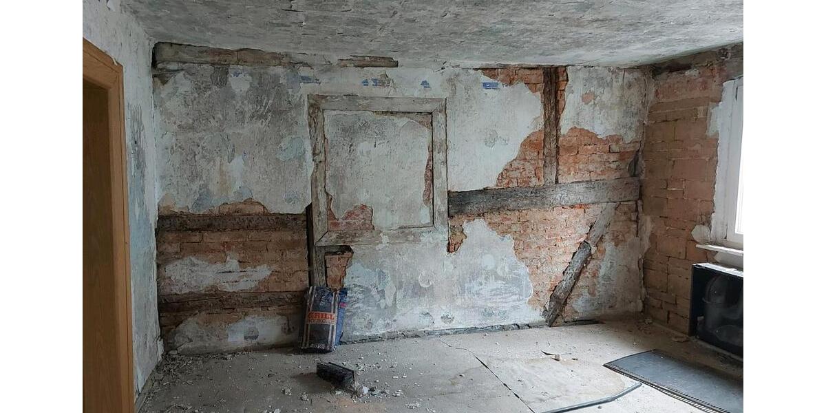 Reihenhaus Oederan - 4 Zimmer, 120 m&sup2;, 35.000&euro; | Angebot:25397832