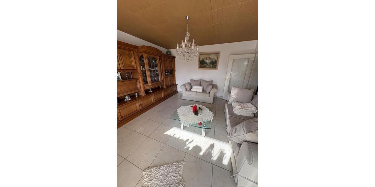 Etagenwohnung Wuppertal Gemarkung Ronsdorf - 3 Zimmer, 79 m&sup2;, 145.000&euro; | Angebot:25944524