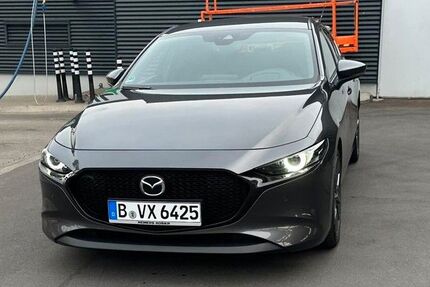 Mazda 3 39.900 km 18.299 &euro; Berlin 12355