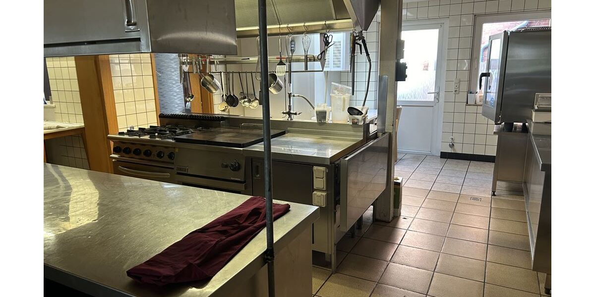 Gaststätte mit Geschichte, Traditionsreiches Objekt mit vielfältigen Zukunftsperspektiven - Gewerbeobjekt Stolzenau | Angebot:26701895