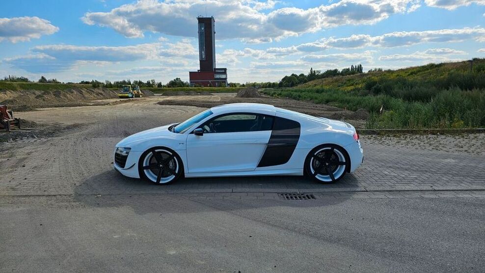 R8