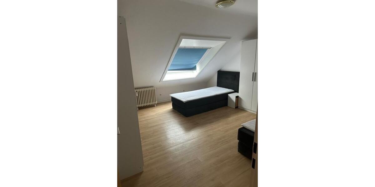 Dachgeschoßwohnung Peine - 2 Zimmer, 60 m&sup2;, 490&euro; | Angebot:26068372