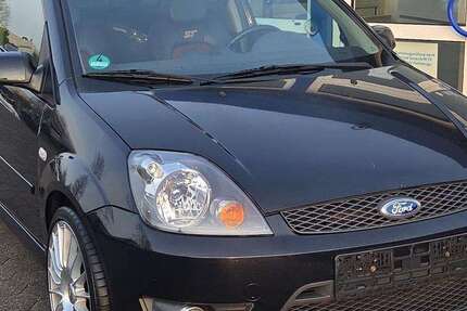 Ford Fiesta 214.300 km 2.199 &euro; Raesfeld-Erle 46348