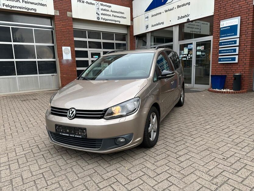 VW Touran 179.379 km 11.300 € Vechta 49377