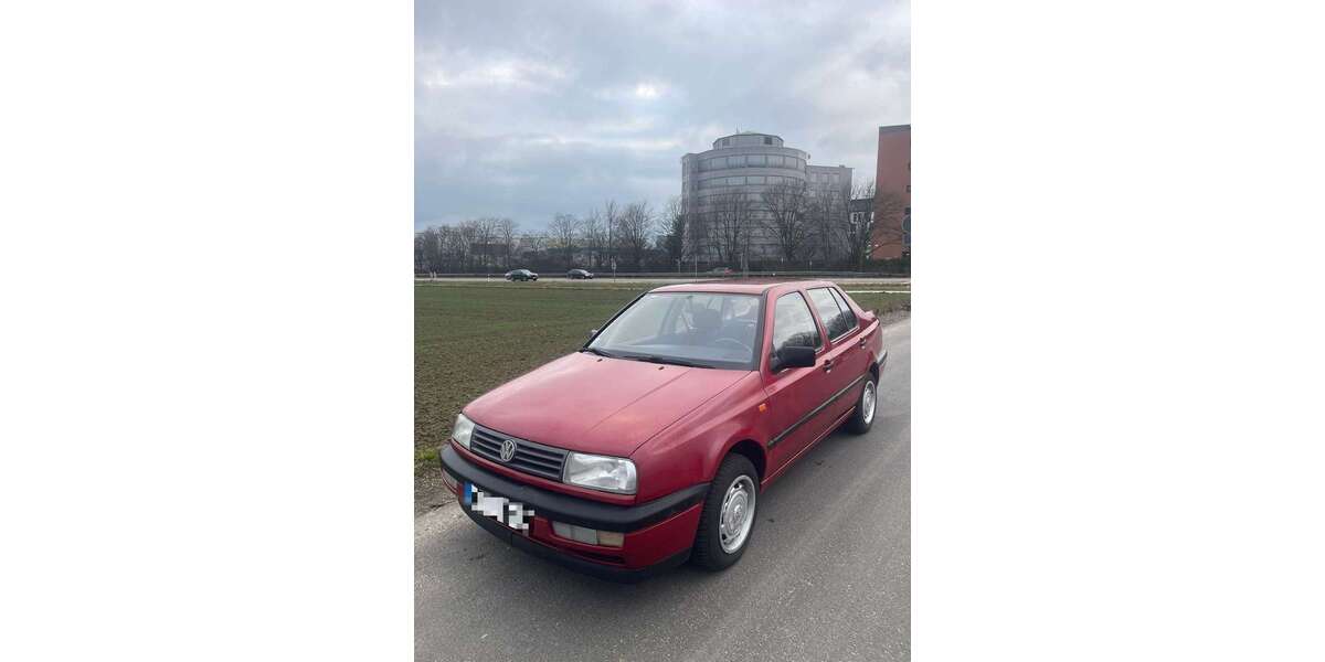 VW Vento 1.003.500 km 2.600 &euro; Steinbach (Taunus) 61449
