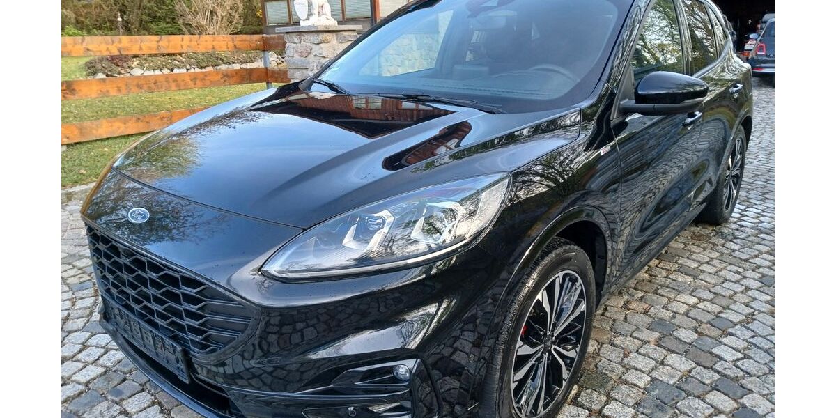 Ford Kuga 176.000 km 18.499 € Regensburg-Bernhardswald 93170