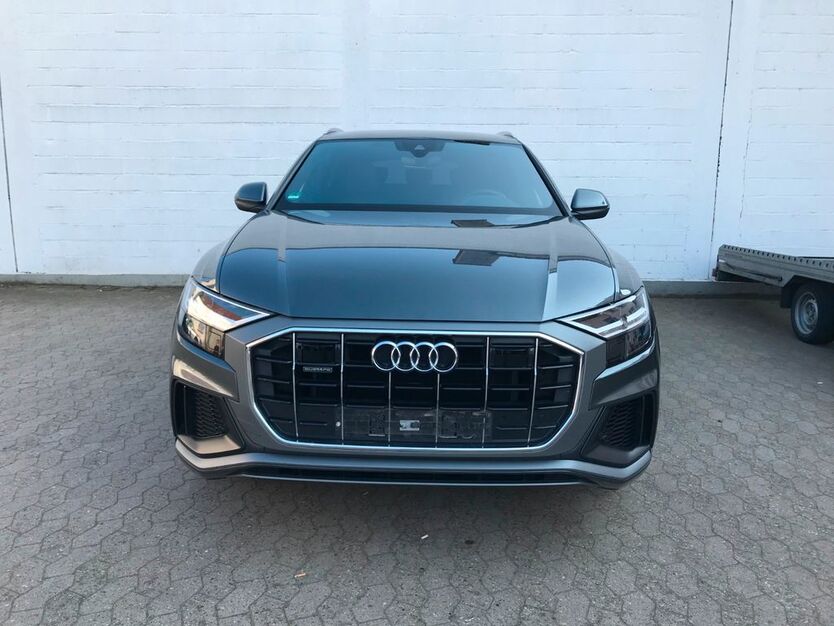 Audi Q8 130.000 km 69.500 € Pfungstadt 64319