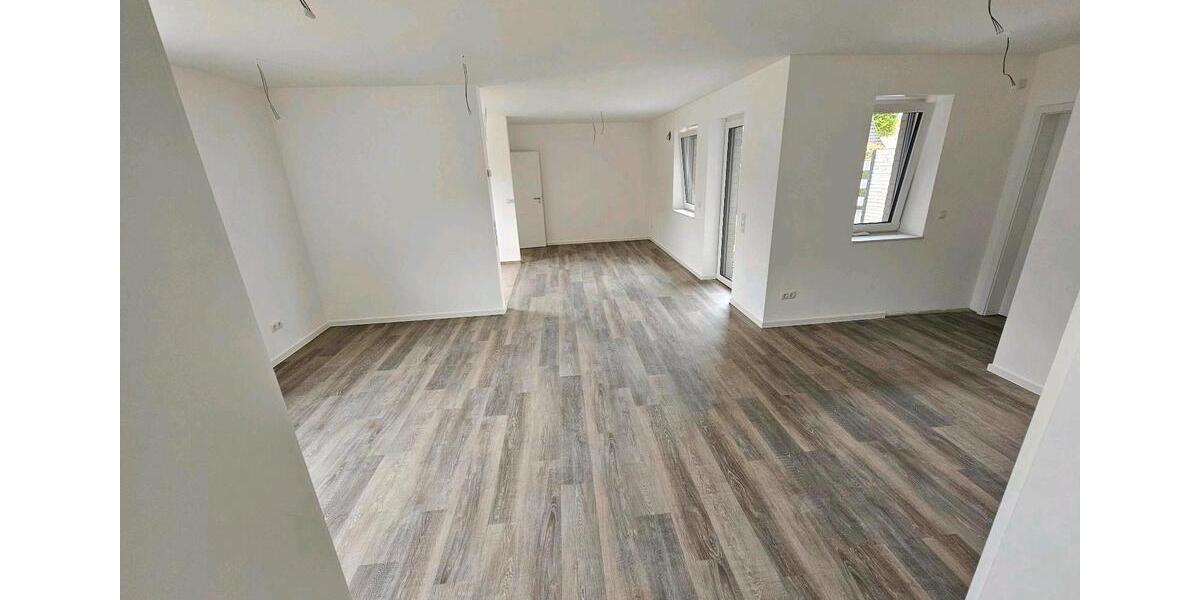 Erdgeschoßwohnung Löningen - 3 Zimmer, 94 m&sup2;, 1.145&euro; | Angebot:26415008