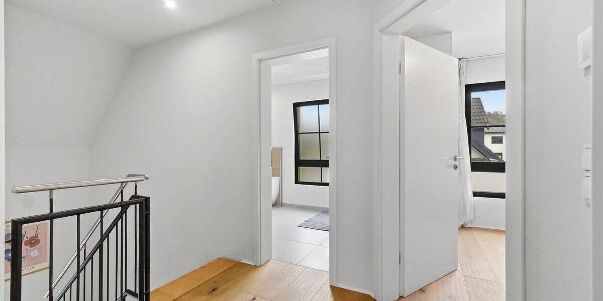 Einfamilienhaus Bad Neuenahr-Ahrweiler Bad Neuenahr - 7 Zimmer, 220 m&sup2;, 525.000&euro; | Angebot:26036850