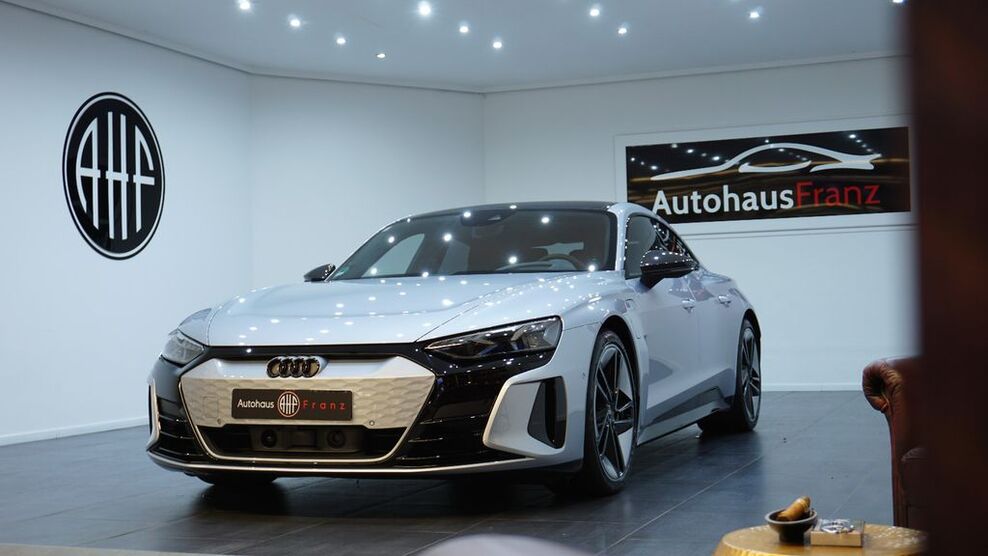Audi e-tron GT 24.050 km 116.997 € Remscheid-Lüttringhausen 42899