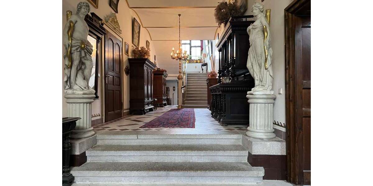 Einfamilienhaus Reichenbach - 70 Zimmer, 2.410 m&sup2;, 2.800.000&euro; | Angebot:25228941