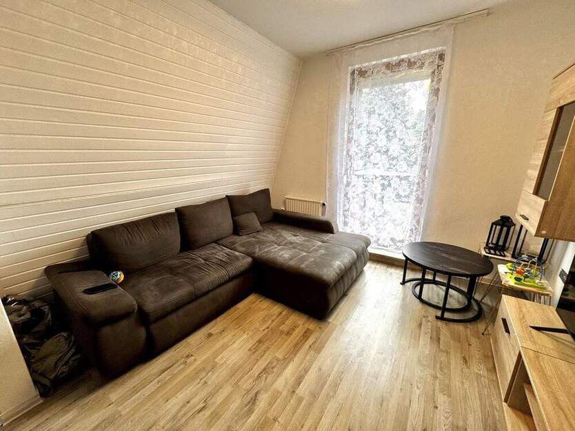 Charmantes Zweifamilienhaus mit großer Dachterrasse... 6 zimmer