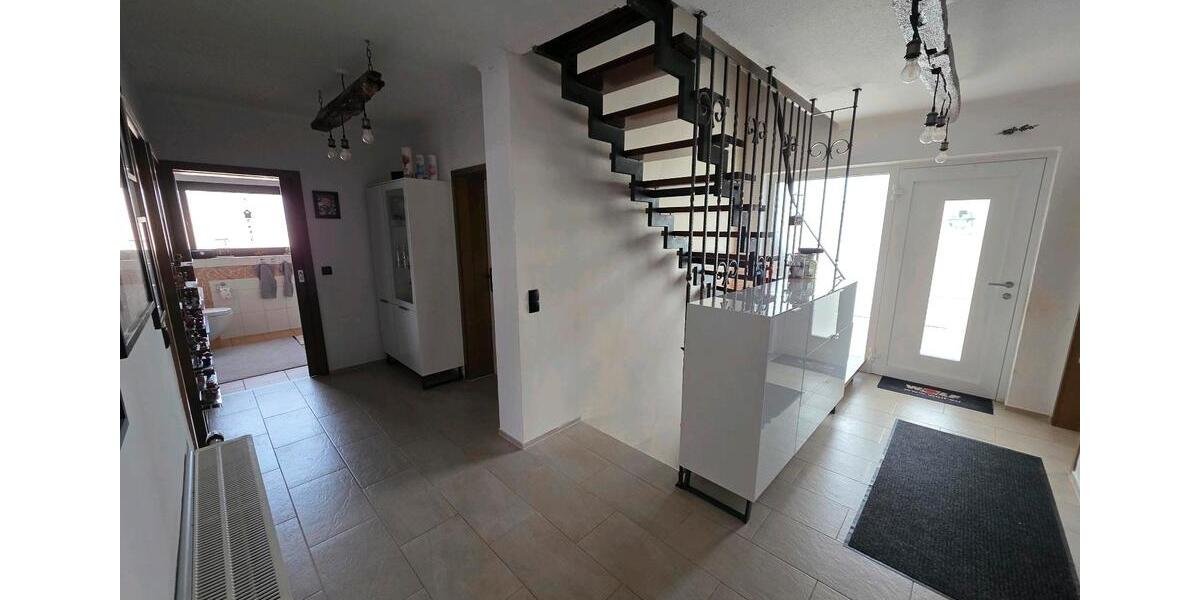 Einfamilienhaus Schleiden - 7 Zimmer, 184 m&sup2;, 399.000&euro; | Angebot:27024629