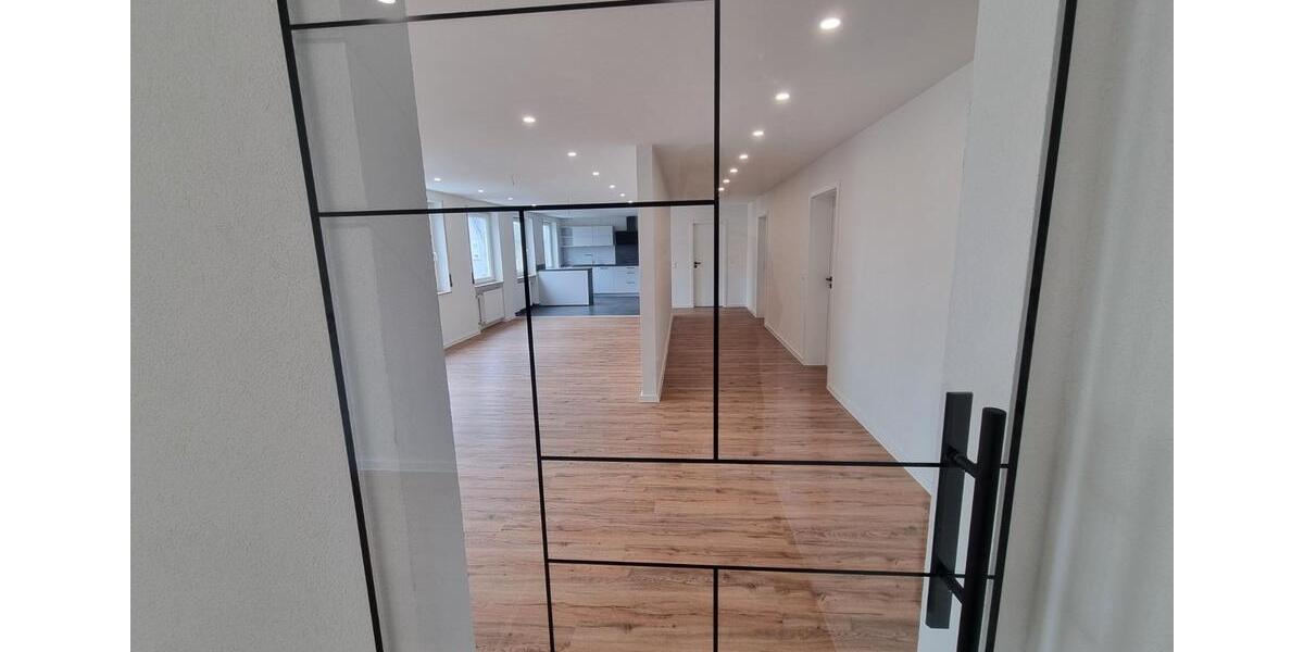 Etagenwohnung Waghäusel - 5 Zimmer, 160 m&sup2;, 1.840&euro; | Angebot:26101713