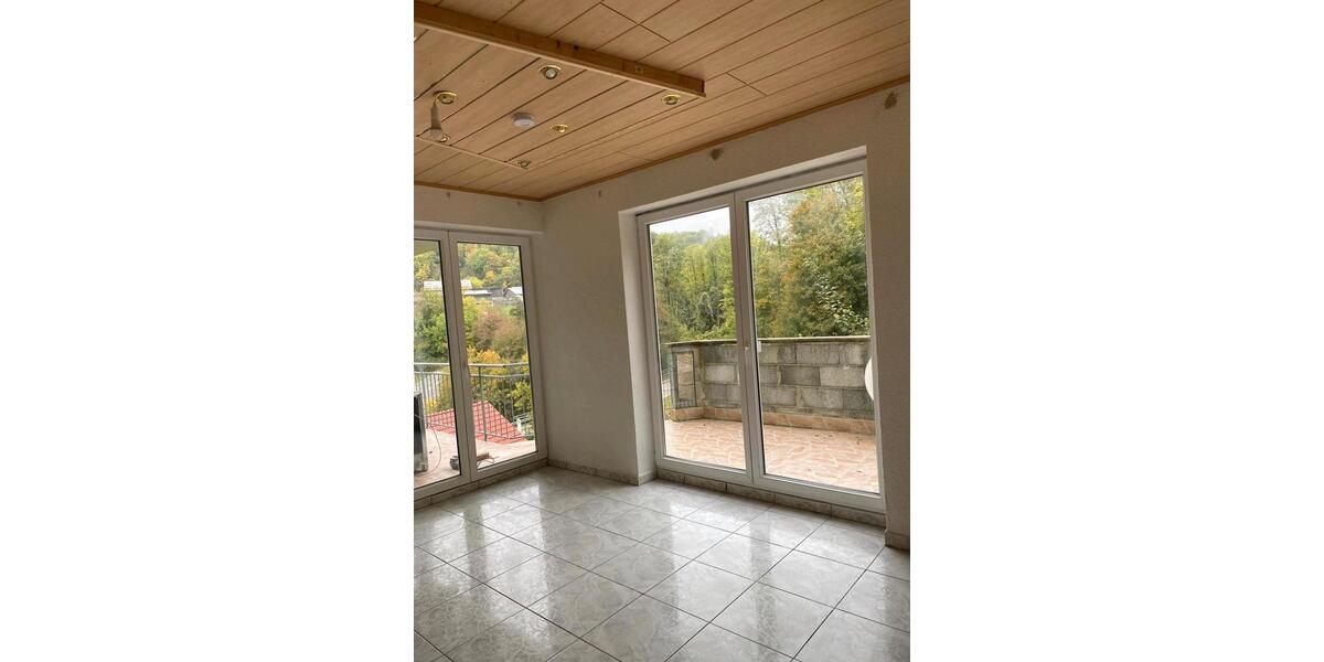 Doppelhaushälfte Künzelsau - 8 Zimmer, 214 m&sup2;, 580.000&euro; | Angebot:24839424