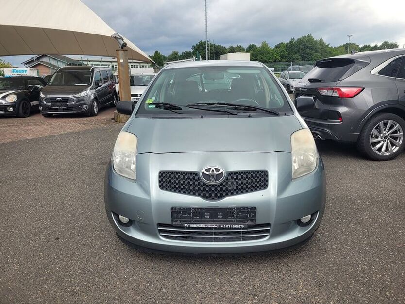 Yaris