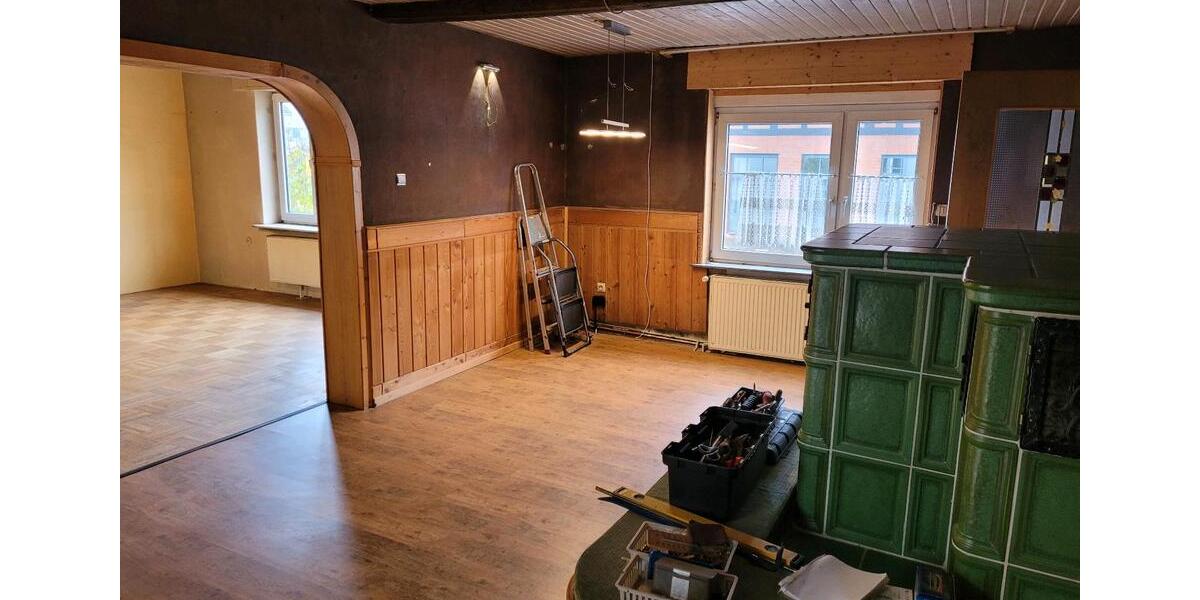 Einfamilienhaus Baunatal - 8 Zimmer, 243 m&sup2;, 225.000&euro; | Angebot:25305013