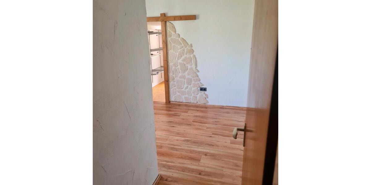 Doppelhaushälfte Eckental - 5 Zimmer, 90 m&sup2;, 200.000&euro; | Angebot:26846669