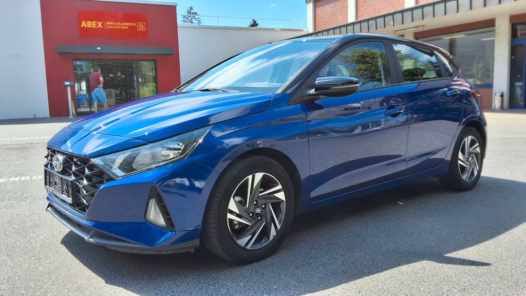 Hyundai i20 8.500 km 15.800 &euro; Berlin 13599