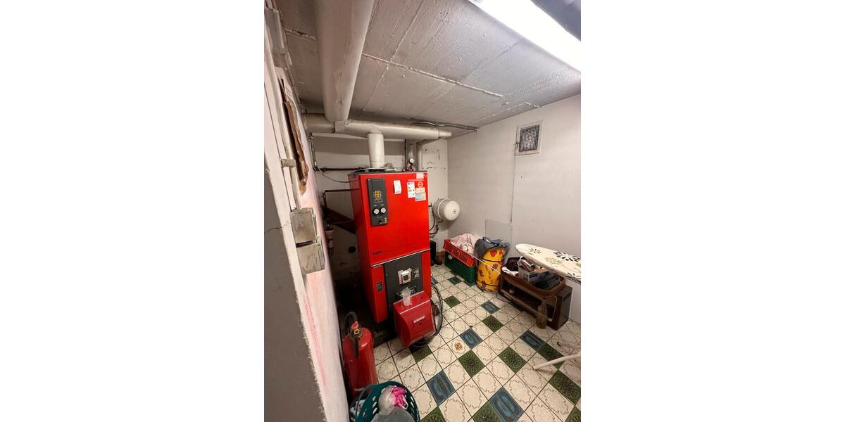 Einfamilienhaus Hermersberg - 10 Zimmer, 190 m&sup2;, 175.000&euro; | Angebot:26448247