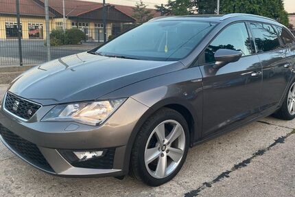 Seat Leon 88.615 km 13.480 &euro; Bautzen 02625