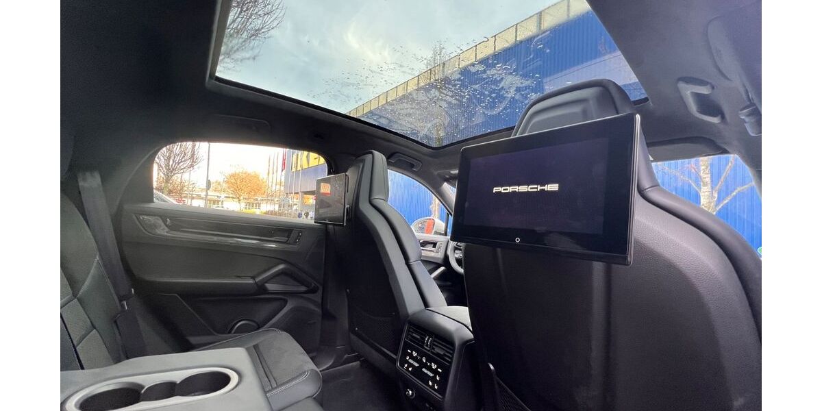 Porsche Cayenne 4.500 km 148.400 &euro; Sindelfingen 71065