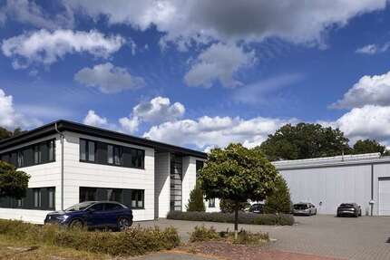 Büro in Kiel-Hasseldieksdamm 2.699.000 € 744 m² zimmer
