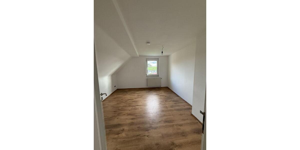 Maisonettenwohnung Münsingen - 6.5 Zimmer, 184 m&sup2;, 1.350&euro; | Angebot:26341207