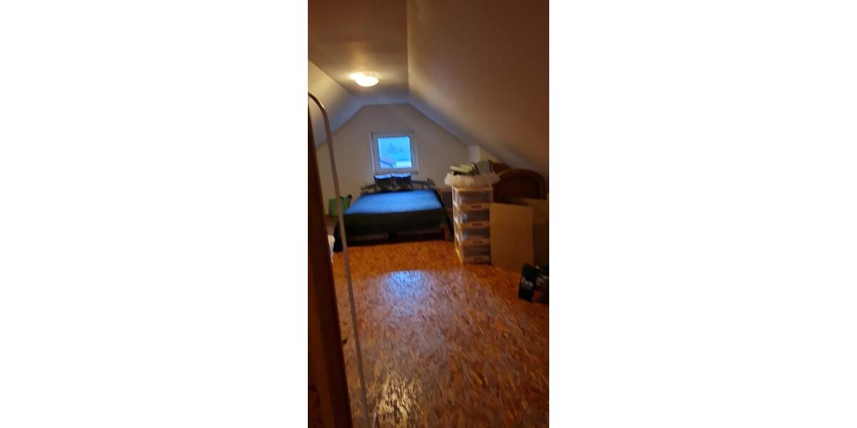 Etagenwohnung Altenstadt - 5 Zimmer, 195 m&sup2;, 1.900&euro; | Angebot:26331743
